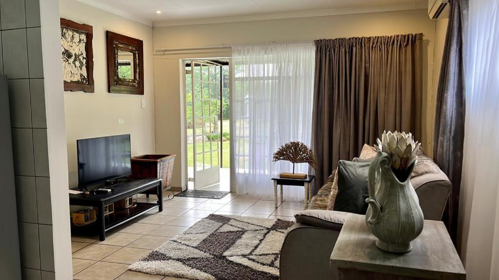 River Rock Lodge Parys Extérieur photo